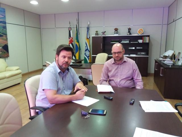 Prefeito Anderson Prado e diretor de Cultura, Marcelo Maganha, anunciam programação do carnaval