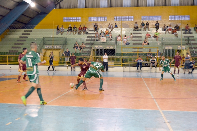 Na primeira partida desta segunda, 13, o Lar Doce Bar venceu o Deportivo