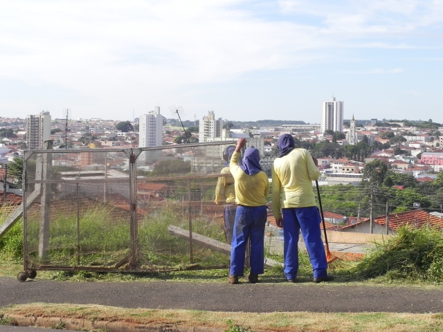Contratação de mais mão de obra irá acelerar serviços de limpeza na cidade