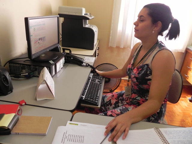 A assistente social Liliane Pereira é responsável pela gestão do Programa Viva Leite