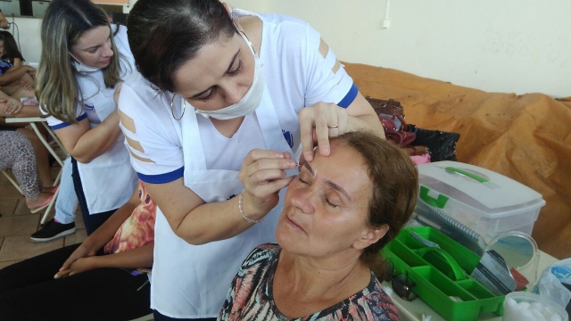 Parceria do CMFP e Rotary Cidade do Livro levou beleza às mulheres da Vila de Alfredo Guedes