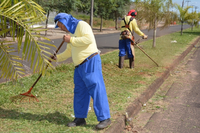 Depois de 100 dias, diretoria de Meio Ambiente já capinou área equivalente a 110 campos de futebol