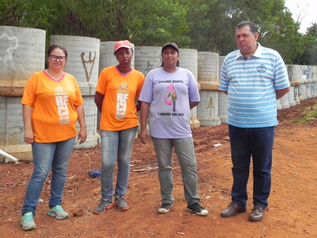 Duas integrantes da Cooperativa irão permanecer no local para organizar o despejo de materiais
