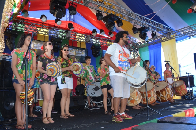 Orquestra de Maracatu é um dos destaques do Projeto Bairro Feliz