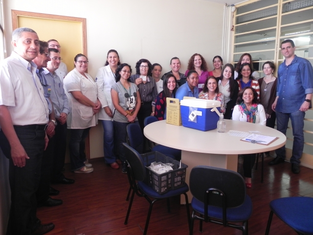 Além dos servidores da Educação, foram imunizados funcionários da Cozinha Piloto e escola Eliza Pereira de Barros