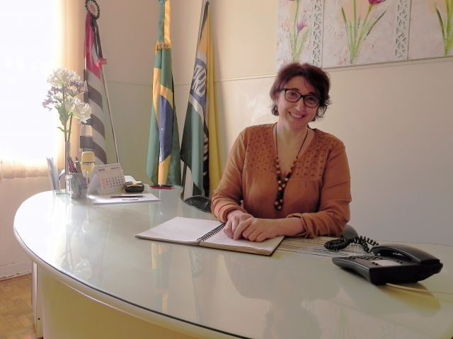 Diretora Ana Lúcia irá apresentar a Política Municipal de Assistência Social do município