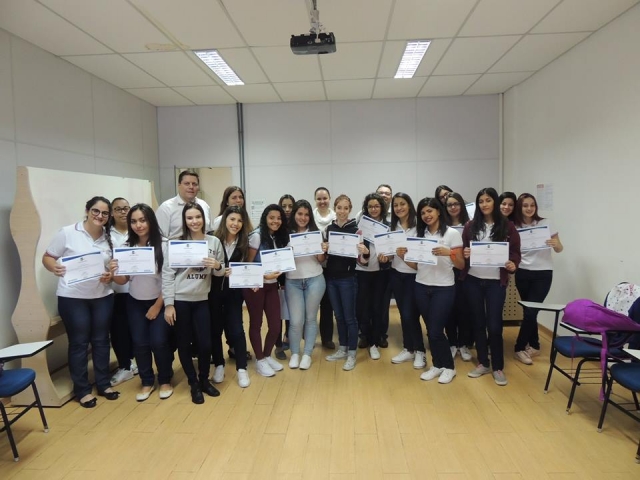 Capacitação foi realizada no Centro do Empreendedor com turmas das Legiões Mirim e Feminina