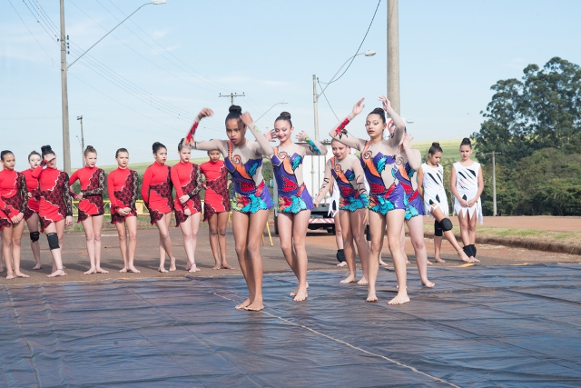 Equipe de Ginástica Rítmica durante evento realizado no Parque do Povo