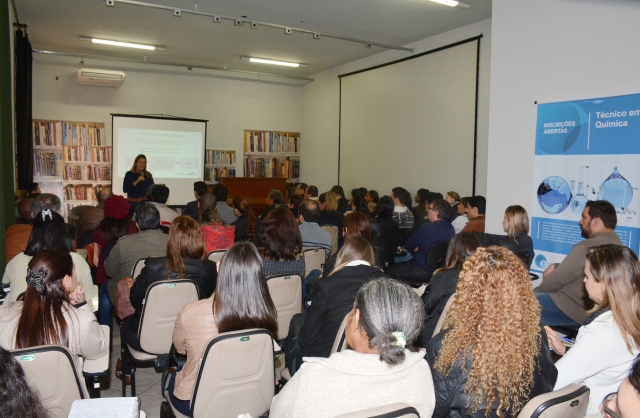 Encontro foi realizado no Espaço Cultural Cidade do Livro