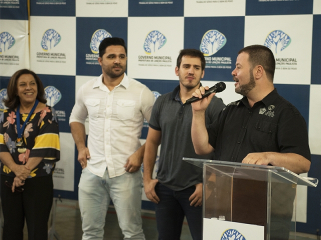 Prefeito Anderson Prado elogiou e agradeceu a participação dos estudantes nos Jogos Escolares