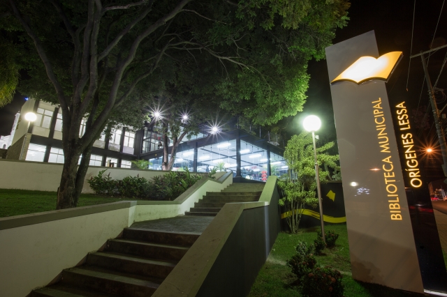 Biblioteca Municipal Orígenes Lessa é um dos atrativos turísticos de Lençóis Paulista que foi classificado como Município de Interesse Turístico do Estado de São Paulo