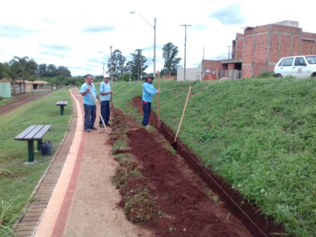 Novos bancos estão entre as novas melhorias implantadas no Parque do Povo