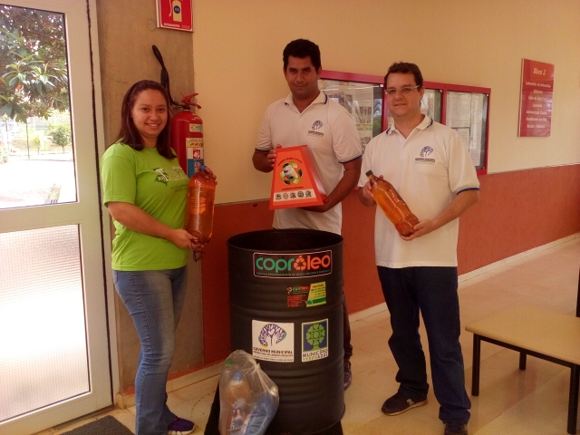 Campanha de coleta de óleo usado de cozinha foi realizada nas escolas de Lençóis Paulista