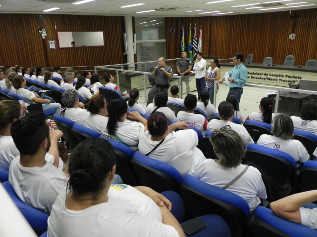 O presidente da Defesa Civil, capitão Xavier, durante encontro com agentes comunitários de Saúde