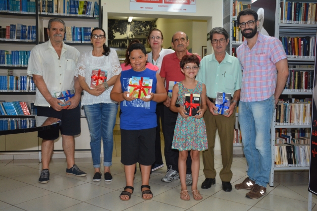Leitores que mais retiraram livros foram premiados pela BMOL