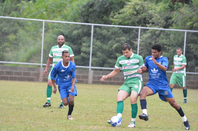 Lance da vitória do Nova Lençóis (verde e branco) sobre o Monte Azul