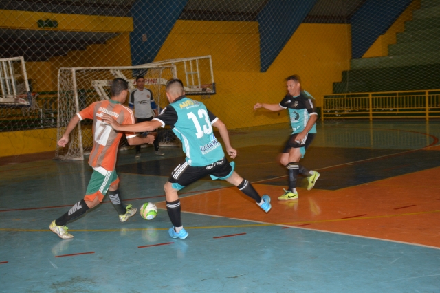 Jogos são disputados no Ginásio de Esportes Antônio Lorenzetti Filho (Tonicão)