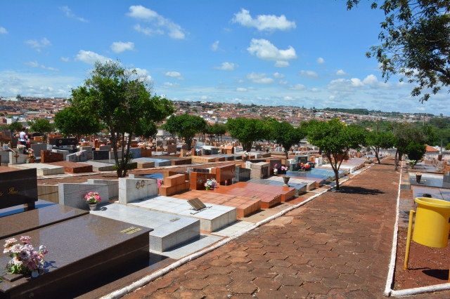Lavagem de túmulo estará suspensa de quinta-feira, dia 8, a 11 de março, domingo.