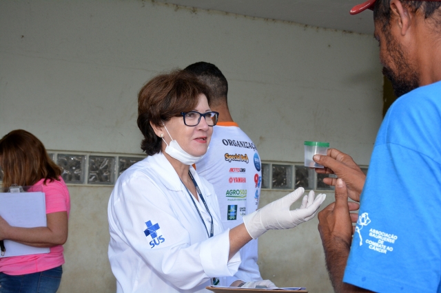 Quem tem tosse por mais de duas semanas deve procurar a Unidade de Saúde mais próxima para realizar a coleta.