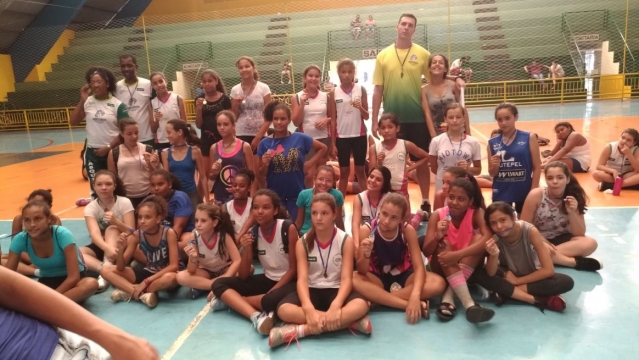 Atividades reuniram cerca de 68 meninas entre 7 a 17 anos