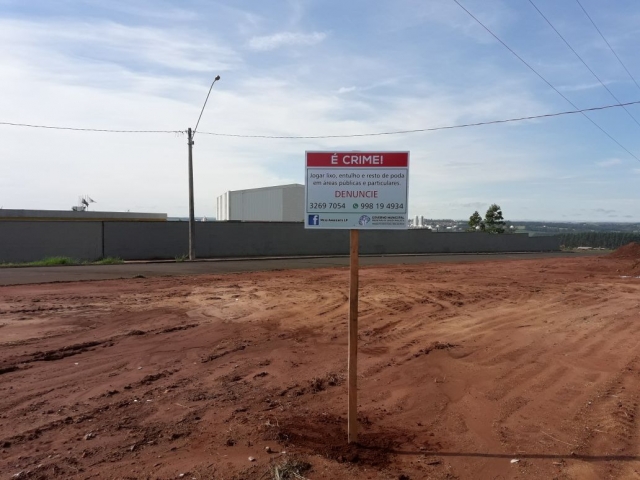 Além de deixar o ambiente urbano melhor, a ação contribui para evitar animais peçonhentos e acúmulo de lixo