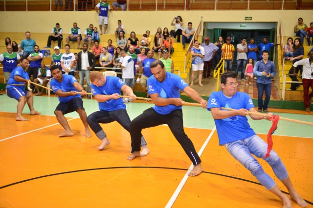 Após a cerimônia de abertura tem início as competições do JOCILP com o Cabo de Guerra
