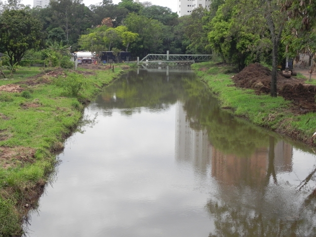 Uma das ações envolve o desassoreamento do leito do Rio Lençóis