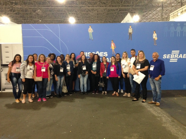 Dois grupos de lençoenses, somando 55 empreendedores, estiveram na feira