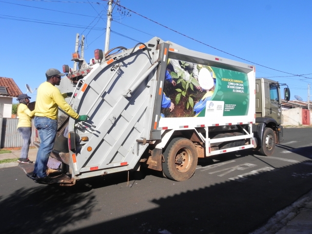 Na segunda-feira, dia 30, a coleta será feita normalmente na cidade