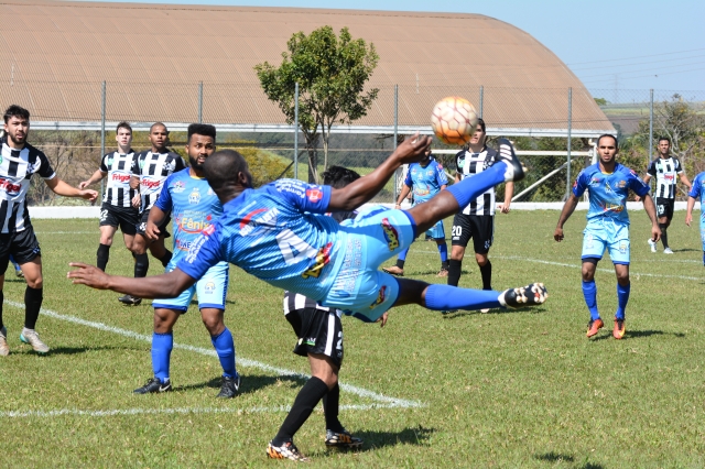 Grêmio Cecap (azul) e CAL estreiam domingo no Amador da Série A