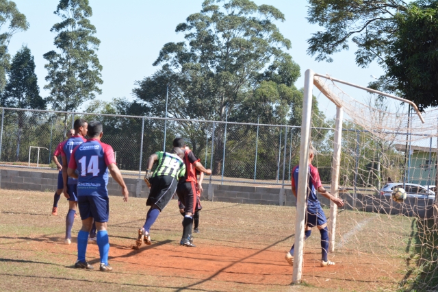 Lance de um dos gols do Atlético Caju sobre o Esporte Lençóis