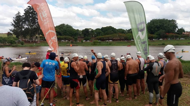 Prova de Aquathlon realizada no Lago da Prata em Lençóis Paulista no ano passado - Assessoria de Imprensa/Prefeitura de Lençóis