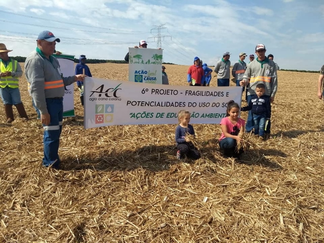 A ação envolveu o público da educação ambiental não formal, ou seja, ocorreu fora do âmbito escolar