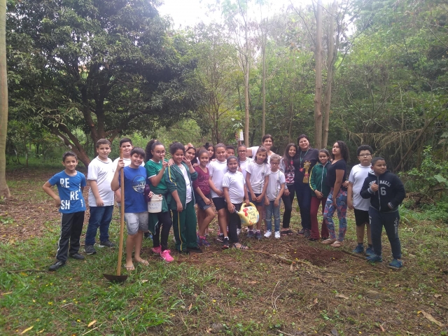 Objetivo principal da ação é conscientizar alunos e população em geral sobre importância da preservação das nascentes