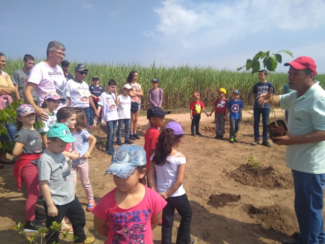 A importância do plantio para proteção das nascentes foi o tema principal do encontro