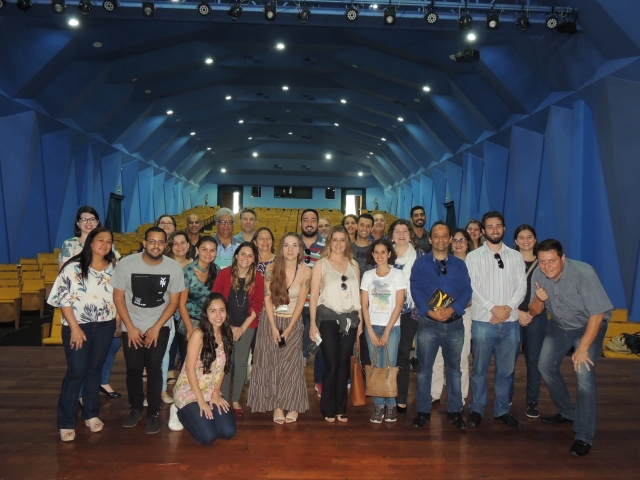 O Teatro Municipal Adélia Lorenzetti foi um dos locais visitados pelos participantes do encontro