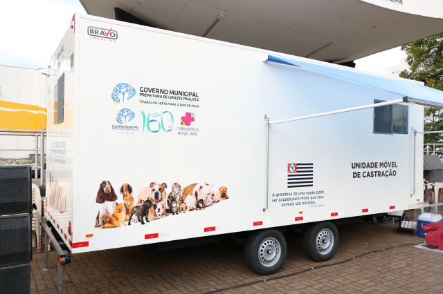 A unidade do Castra Móvel conta com duas salas, uma de cirurgia e outra de paramentação