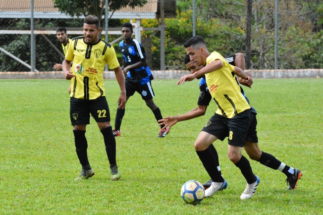 Lance da vitória do Valência (uniforme amarelo) sobre o Ponte Alta