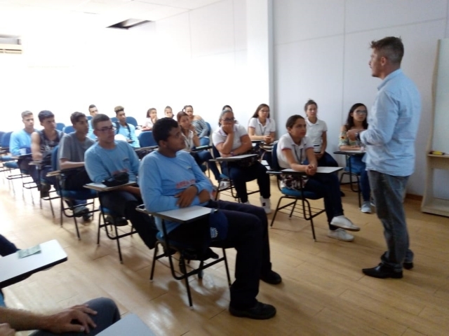 Palestra foi realizada no auditório da Secretaria de Desenvolvimento Econômico