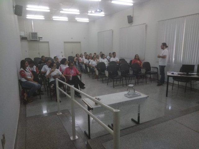 Os agentes comunitários tiveram treinamento nos dias 23, 24 e 25 no período da tarde, no CAC