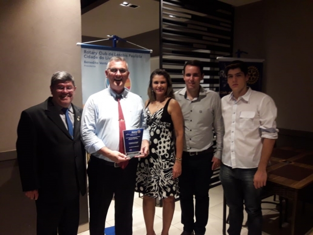 Atividades do Programa Sempre Vôlei atendem crianças, jovens, adultos e atletas de Melhor Idade