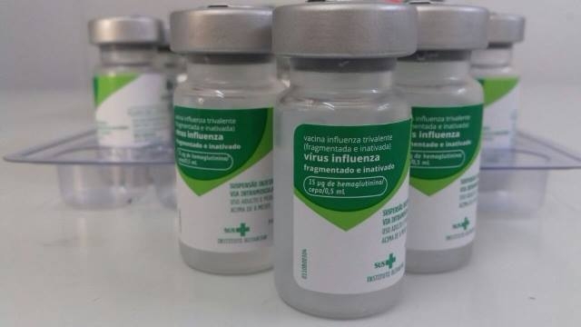 De acordo com o Ministério da Saúde, apenas pessoas que compõem grupos de risco devem tomar a vacina