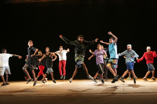 Espetáculo é gratuito na Praça Comendador José Zillo, Concha Acústica