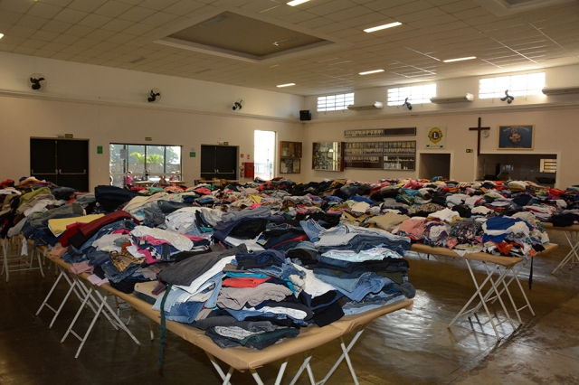 No ano passado foram distribuídas 18.345 peças, entre roupas, cobertores e calçados