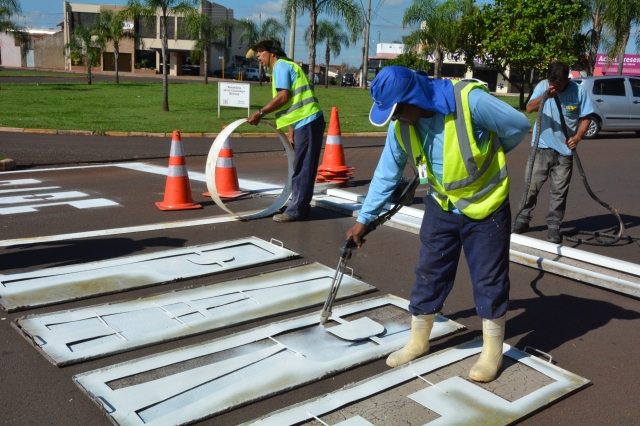 Na quarta-feira, 22, equipes iniciam trabalham na rotatória de acesso ao Conjunto Habitacional Maestro Júlio Ferrari