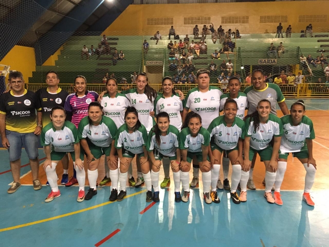 Equipe de futsal feminino entra em quadra na quinta-feira, 23, na decisão da Copa Record