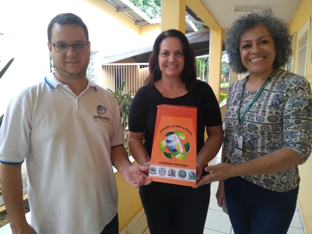 As urnas foram confeccionadas pela marcenaria do Centro Municipal de Formação Profissional (CMFP)