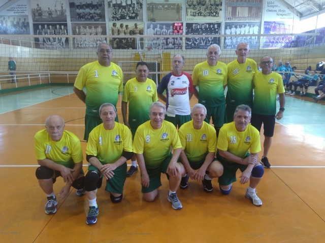 Equipe lençoense venceu Piracicaba, mas foi derrotada por Pirassununga e Santa Barbara