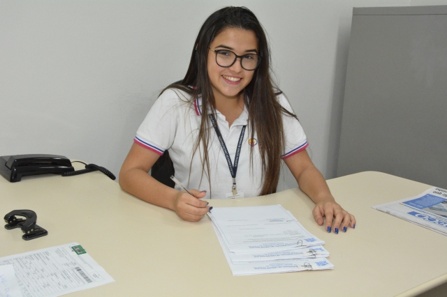 Giovana é menor aprendiz da Prefeitura, através da Legião Feminina de Lençóis Paulista