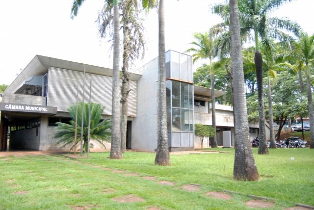 Segunda parcela do 13º será depositada amanhã na conta dos servidores públicos municipais